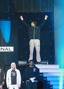 20-03-2013 SPORT; BADR HARI VOOR HET EERST WEER IN DE RING BIJ K-1 GEVECHT IN ZAGREB. Na een korte periode van veel trainen stond Badr Hari weer in de ring in de ARENA van Zagreb. Estelle-Maxime en Joelle waren mee om Badr toe te juichen. Helaas liep Badr in de eerste ronde een heftige  blessure op zodat hij niet verder kon naar de eventuele finale plaats.
foto: Albert den Iseger.