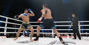20-03-2013 SPORT; BADR HARI VOOR HET EERST WEER IN DE RING BIJ K-1 GEVECHT IN ZAGREB. Na een korte periode van veel trainen stond Badr Hari weer in de ring in de ARENA van Zagreb. Estelle-Maxime en Joelle waren mee om Badr toe te juichen. Helaas liep Badr in de eerste ronde een heftige  blessure op zodat hij niet verder kon naar de eventuele finale plaats.
foto: Albert den Iseger.