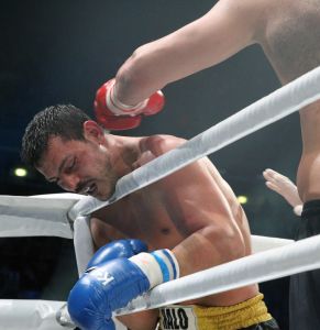 20-03-2013 SPORT; BADR HARI VOOR HET EERST WEER IN DE RING BIJ K-1 GEVECHT IN ZAGREB. Na een korte periode van veel trainen stond Badr Hari weer in de ring in de ARENA van Zagreb. Estelle-Maxime en Joelle waren mee om Badr toe te juichen. Helaas liep Badr in de eerste ronde een heftige  blessure op zodat hij niet verder kon naar de eventuele finale plaats.
foto: Albert den Iseger.