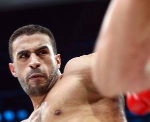 20-03-2013 SPORT; BADR HARI VOOR HET EERST WEER IN DE RING BIJ K-1 GEVECHT IN ZAGREB. Na een korte periode van veel trainen stond Badr Hari weer in de ring in de ARENA van Zagreb. Estelle-Maxime en Joelle waren mee om Badr toe te juichen. Helaas liep Badr in de eerste ronde een heftige  blessure op zodat hij niet verder kon naar de eventuele finale plaats.
foto: Albert den Iseger.