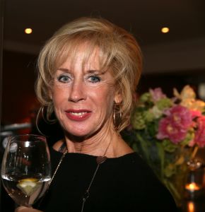 20-03-2013 SHOWBIZZ; OP DE JAARLIJKSE NANNIC PARTY WON ANTJE MONTERO DE AWARD. 
Tijdens de jaarlijkse Nannic Lunch wordt altijd een prijs uitgereikt voor aan een bekende vrouw die verantwoordelijkheid neemt voor haar eigen leven en voor haar omgeving. En dit jaar was dat Antje Monteiro.
foto: Albert den Iseger.