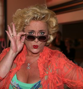 20-03-2013 SHOWBIZZ; OP DE JAARLIJKSE NANNIC PARTY WON ANTJE MONTERO DE AWARD. 
Tijdens de jaarlijkse Nannic Lunch wordt altijd een prijs uitgereikt voor aan een bekende vrouw die verantwoordelijkheid neemt voor haar eigen leven en voor haar omgeving. En dit jaar was dat Antje Monteiro.
foto: Albert den Iseger.