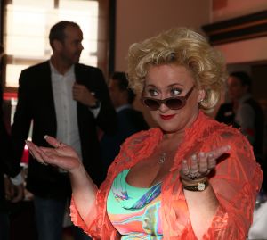 20-03-2013 SHOWBIZZ; OP DE JAARLIJKSE NANNIC PARTY WON ANTJE MONTERO DE AWARD. 
Tijdens de jaarlijkse Nannic Lunch wordt altijd een prijs uitgereikt voor aan een bekende vrouw die verantwoordelijkheid neemt voor haar eigen leven en voor haar omgeving. En dit jaar was dat Antje Monteiro.
foto: Albert den Iseger.