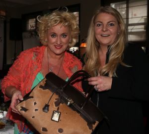 20-03-2013 SHOWBIZZ; OP DE JAARLIJKSE NANNIC PARTY WON ANTJE MONTERO DE AWARD. 
Tijdens de jaarlijkse Nannic Lunch wordt altijd een prijs uitgereikt voor aan een bekende vrouw die verantwoordelijkheid neemt voor haar eigen leven en voor haar omgeving. En dit jaar was dat Antje Monteiro.
foto: Albert den Iseger.
