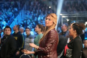 20-03-2013 SPORT; BADR HARI VOOR HET EERST WEER IN DE RING BIJ K-1 GEVECHT IN ZAGREB. Na een korte periode van veel trainen stond Badr Hari weer in de ring in de ARENA van Zagreb. Estelle-Maxime en Joelle waren mee om Badr toe te juichen. Helaas liep Badr in de eerste ronde een heftige  blessure op zodat hij niet verder kon naar de eventuele finale plaats.
foto: Albert den Iseger.