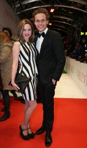 19-03-2013 SHOWBIZZ; NAJIB AMHALI IS VALENTINO IN NIEUWE NEDERLANDSE FAMILIE FILM. 
Valentino 39 jaar is een succesvolle Italiaanse Maserati-verkoper en heeft een relatie met Monique, de dochter van zijn baas. Hij staat op het punt promotie te maken en met zijn grote liefde te trouwen. Maar Valentino heeft een probleem; hij is namelijk geen Italiaan. Als zijn vader een hartaanval krijgt, doet hij een emotioneel beroep op zijn zoon. Valentino stemt in, maar al snel dreigt zijn promotie tot directeur hierdoor volledig in het water te vallen. En erger nog; door alle smoezen begint Monique te twijfelen aan zijn liefde. Om de vrouw van zijn dromen te behouden, zal Valentino zijn Italiaanse masker af moeten zetten. Wij waren bij de premiere in  PaltheTuschinski te Amsterdam en zagen een aantal BN ers de rode loper betreden.
Foto: Albert den Iseger.