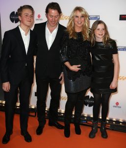 03-03-2014 SHOWBIZZ; JOHN DE MOL ONDER INDRUK VAN TV BEELDEN GALA. John de Mol was zeer positief over de wijze waarop de TV BEELDEN maandag zijn uitgereikt.Het gala was groter opgezet dat ik gedacht had. Ze hebben er echt werk van gemaakt. Alleen de media was teleurgesteld in de wijze van hun werken. Ze mochten bijna niks fotograferen en de verslaggevers werd geen tijd gegund om te interviewen. Misschien volgend jaar beter.
foto: Albert den Iseger.