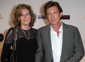 03-03-2014 SHOWBIZZ; JOHN DE MOL ONDER INDRUK VAN TV BEELDEN GALA. John de Mol was zeer positief over de wijze waarop de TV BEELDEN maandag zijn uitgereikt.Het gala was groter opgezet dat ik gedacht had. Ze hebben er echt werk van gemaakt. Alleen de media was teleurgesteld in de wijze van hun werken. Ze mochten bijna niks fotograferen en de verslaggevers werd geen tijd gegund om te interviewen. Misschien volgend jaar beter.
foto: Albert den Iseger.