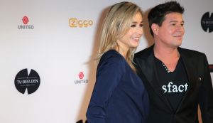 03-03-2014 SHOWBIZZ; JOHN DE MOL ONDER INDRUK VAN TV BEELDEN GALA. John de Mol was zeer positief over de wijze waarop de TV BEELDEN maandag zijn uitgereikt.Het gala was groter opgezet dat ik gedacht had. Ze hebben er echt werk van gemaakt. Alleen de media was teleurgesteld in de wijze van hun werken. Ze mochten bijna niks fotograferen en de verslaggevers werd geen tijd gegund om te interviewen. Misschien volgend jaar beter.
foto: Albert den Iseger.