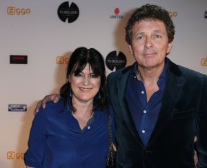 03-03-2014 SHOWBIZZ; JOHN DE MOL ONDER INDRUK VAN TV BEELDEN GALA. John de Mol was zeer positief over de wijze waarop de TV BEELDEN maandag zijn uitgereikt.Het gala was groter opgezet dat ik gedacht had. Ze hebben er echt werk van gemaakt. Alleen de media was teleurgesteld in de wijze van hun werken. Ze mochten bijna niks fotograferen en de verslaggevers werd geen tijd gegund om te interviewen. Misschien volgend jaar beter.
foto: Albert den Iseger.