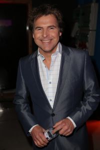 03-03-2014 SHOWBIZZ; JOHN DE MOL ONDER INDRUK VAN TV BEELDEN GALA. John de Mol was zeer positief over de wijze waarop de TV BEELDEN maandag zijn uitgereikt.Het gala was groter opgezet dat ik gedacht had. Ze hebben er echt werk van gemaakt. Alleen de media was teleurgesteld in de wijze van hun werken. Ze mochten bijna niks fotograferen en de verslaggevers werd geen tijd gegund om te interviewen. Misschien volgend jaar beter.
foto: Albert den Iseger.