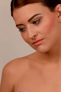 02-03-2014 ONDERWIJS: HAARLEMSE AKADEMIE VISAGIE OPLEIDING BRUID EN GALA MAKE UP FOTO SHOOT.
foto: Albert den Iseger