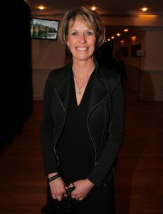 27-03-2015 SHOWBIZZ; STICHTING HULPHOND HAALT MEGA BEDRAG VAN �539.000.00 OP. Hulphond Nederland bestaat al 30 jaar. Nu was er weer een groot gala feest in Studio 21 te Hilversum. Vele prominenten waren gekomen uit zakelijk NL. Veiling meester JOB UBBENS wist met 15 kavels een mega bedrag op te halen waar HULPHOND NL weer mooie dingen mee kan gaan doen.
foto: Albert den Iseger