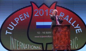 27-03-2015 SHOWBIZZ; STICHTING HULPHOND HAALT MEGA BEDRAG VAN �539.000.00 OP. Hulphond Nederland bestaat al 30 jaar. Nu was er weer een groot gala feest in Studio 21 te Hilversum. Vele prominenten waren gekomen uit zakelijk NL. Veiling meester JOB UBBENS wist met 15 kavels een mega bedrag op te halen waar HULPHOND NL weer mooie dingen mee kan gaan doen.
foto: Albert den Iseger