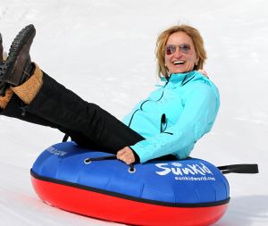 15-03-2017 SHOWBIZZ; TOPPERS MAKEN PLEZIER IN OOSTENRIJK. Gerard Joling-Rene Froger en Jeroen van der Boom waren aan het dollen in de sneeuw. De TOPPERS waren weer op hun best in het Oostenrijkse SEEFELD.
foto: Albert den Iseger
