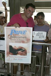 11-05-2005 SHOWBIZZ; WILBERT EN ROXANE GIESKE OP HUWELIJKSREIS OP BALI.
FOTO;ALBERT DEN ISEGER.