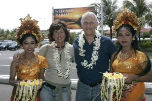 11-05-2005 SHOWBIZZ; WILBERT EN ROXANE GIESKE OP HUWELIJKSREIS OP BALI.
FOTO;ALBERT DEN ISEGER.