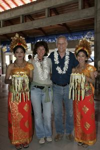 11-05-2005 SHOWBIZZ; WILBERT EN ROXANE GIESKE OP HUWELIJKSREIS OP BALI.
FOTO;ALBERT DEN ISEGER.