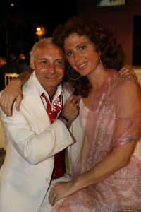 06-05-2006 SHOWBIZZ; RONALD KOLK GEEFT WAANZINNIGE MODE SHOW IN MARRAKECH MAROCCO. De kleine man geeft grote modeshow in Marrakech Marocco. 250 gasten genoten van een avond vol met mode,eten,drinken en gezelligheid In het Palais Mehdi een 5 sterren lokatie even buiten Marrakech. 
foto: Albert den Iseger.