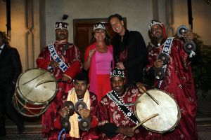06-05-2006 SHOWBIZZ; RONALD KOLK GEEFT WAANZINNIGE MODE SHOW IN MARRAKECH MAROCCO. De kleine man geeft grote modeshow in Marrakech Marocco. 250 gasten genoten van een avond vol met mode,eten,drinken en gezelligheid In het Palais Mehdi een 5 sterren lokatie even buiten Marrakech. 
foto: Albert den Iseger.