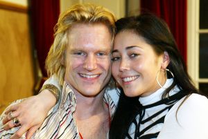 4-12-2002 SHOWBIZZ; KAPPERSSHOW IN PANAMA TE AMSTERDAM. Een vervelende kappersshow in huize Panama te Amsterdam.Onder vakkundig oog van Rob Peetoom werden de meest bizarre show en theater kapsels gemaakt.
foto: Albert den Iseger