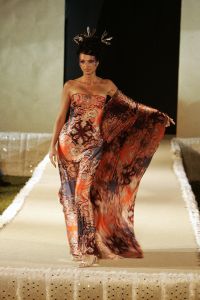 06-05-2006 SHOWBIZZ; RONALD KOLK GEEFT WAANZINNIGE MODE SHOW IN MARRAKECH MAROCCO. De kleine man geeft grote modeshow in Marrakech Marocco. 250 gasten genoten van een avond vol met mode,eten,drinken en gezelligheid In het Palais Mehdi een 5 sterren lokatie even buiten Marrakech. 
foto: Albert den Iseger.