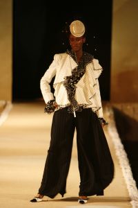 06-05-2006 SHOWBIZZ; RONALD KOLK GEEFT WAANZINNIGE MODE SHOW IN MARRAKECH MAROCCO. De kleine man geeft grote modeshow in Marrakech Marocco. 250 gasten genoten van een avond vol met mode,eten,drinken en gezelligheid In het Palais Mehdi een 5 sterren lokatie even buiten Marrakech. 
foto: Albert den Iseger.