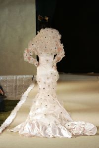 06-05-2006 SHOWBIZZ; RONALD KOLK GEEFT WAANZINNIGE MODE SHOW IN MARRAKECH MAROCCO. De kleine man geeft grote modeshow in Marrakech Marocco. 250 gasten genoten van een avond vol met mode,eten,drinken en gezelligheid In het Palais Mehdi een 5 sterren lokatie even buiten Marrakech. 
foto: Albert den Iseger.