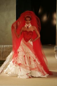 06-05-2006 SHOWBIZZ; RONALD KOLK GEEFT WAANZINNIGE MODE SHOW IN MARRAKECH MAROCCO. De kleine man geeft grote modeshow in Marrakech Marocco. 250 gasten genoten van een avond vol met mode,eten,drinken en gezelligheid In het Palais Mehdi een 5 sterren lokatie even buiten Marrakech. 
foto: Albert den Iseger.