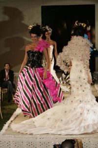 06-05-2006 SHOWBIZZ; RONALD KOLK GEEFT WAANZINNIGE MODE SHOW IN MARRAKECH MAROCCO. De kleine man geeft grote modeshow in Marrakech Marocco. 250 gasten genoten van een avond vol met mode,eten,drinken en gezelligheid In het Palais Mehdi een 5 sterren lokatie even buiten Marrakech. 
foto: Albert den Iseger.