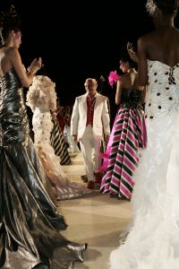 06-05-2006 SHOWBIZZ; RONALD KOLK GEEFT WAANZINNIGE MODE SHOW IN MARRAKECH MAROCCO. De kleine man geeft grote modeshow in Marrakech Marocco. 250 gasten genoten van een avond vol met mode,eten,drinken en gezelligheid In het Palais Mehdi een 5 sterren lokatie even buiten Marrakech. 
foto: Albert den Iseger.