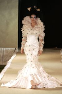 06-05-2006 SHOWBIZZ; RONALD KOLK GEEFT WAANZINNIGE MODE SHOW IN MARRAKECH MAROCCO. De kleine man geeft grote modeshow in Marrakech Marocco. 250 gasten genoten van een avond vol met mode,eten,drinken en gezelligheid In het Palais Mehdi een 5 sterren lokatie even buiten Marrakech.
foto: Albert den Iseger. 