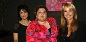 25-04-2006 SHOWBIZZ; GOOISCHE VROUWEN PRESENTEREN DVD IN HILVERSUM. Linde de Mol  Annet Malherbe  Susan Visser en de rest van de crew waren aanwezig om de dvd te presenteren aan de vele gasten.
foto: Albert den Iseger