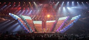 18-05-2006 SHOWBIZZ; FEEL THE RHYTHM VAN TREBLE IN ATHENE. Vanavond is het erop of eronder voor Treble. In alle repetities klonk het als een klok en gezien de concurrenten verwacht iedereen hier dat ze de finale gaan halen.
foto: Albert den Iseger.