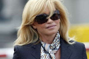 11-05-2007 SHOWBIZZ; HANS EN CONNY BREUKHOVEN WEER VOOR HET GERECHT IN AMSTERDAM. Het blijft komen en gaan naar het gerechtsgebouw te Amsterdam. Het ene kort geding is nog niet uitgesproken of het andere dient zich alweer aan. Drukke juridische tijden voor het showbizz paar.
foto: Albert den Iseger