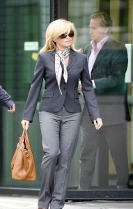 11-05-2007 SHOWBIZZ; HANS EN CONNY BREUKHOVEN WEER VOOR HET GERECHT IN AMSTERDAM. Het blijft komen en gaan naar het gerechtsgebouw te Amsterdam. Het ene kort geding is nog niet uitgesproken of het andere dient zich alweer aan. Drukke juridische tijden voor het showbizz paar.
foto: Albert den Iseger