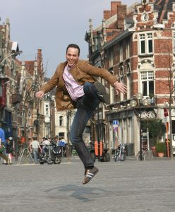 21-03-2007 SHOWBIZZ; FRANS BAUER 23 ECHTE KILO-S AFGEVALLEN EN IS EEN ANDER MENS GEWORDEN.Frans is via het Sonja Bakker dieet en veel te trainen en te sporten 23 kilo kwijt.Hij voelt zich herboren en verkeerd in een top conditie. Weekblad Prive ging met Frans en Mariska en paar dagen op stap en maakte de mooiste foto reportage. Het echte verhaal van Frans en Mariska en mooste foto-s morgen in uw Weekblad Prive.