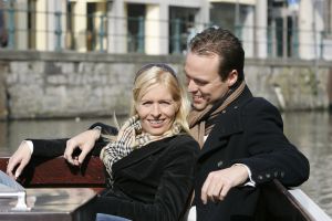 21-03-2007 SHOWBIZZ; FRANS BAUER 23 ECHTE KILO-S AFGEVALLEN EN IS EEN ANDER MENS GEWORDEN.Frans is via het Sonja Bakker dieet en veel te trainen en te sporten 23 kilo kwijt.Hij voelt zich herboren en verkeerd in een top conditie. Weekblad Prive ging met Frans en Mariska en paar dagen op stap en maakte de mooiste foto reportage. Het echte verhaal van Frans en Mariska en mooste foto-s morgen in uw Weekblad Prive.