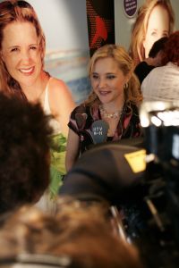 18-05-2007 SHOWBIZZ: SONJA BAKKER HEEFT NU 3 BOEKEN IN DE BOEKEN TOP 10. Sonja Bakker staat deze week nr.1 met haar laatste boek Zomerslank in de boeken top 10 van best verkochte uitgaven van de afgelopen week.Haar boek Bereik je ideale gewicht staat deze week nr.3 en het boek bereik en behoud je ideale gewicht staat deze week nr. 4. Het probleem is nu dat Sonja een concurrent is geworden van haarzelf.De boeken wisselen per week van plaats, het is een boekendans geworden van Sonja haar 3 boeken in de boeken top 10 van Nederland.
foto: Albert den Iseger.