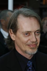 10-05-2007 SHOWBIZZ: PREMIERE VAN DE GELIJKNAMIGE FILM VAN THEO VAN GOGH INTERVIEW. Met Steve Buscemi en Sienna Miller in de Hoofdrol. De rode loper lag er voor Katja en Thijs Schuurman-Romer_ Ellen ten Damme _Georgiona Verbaan_Johnny de Mol_hoogzwangere Tara Elders en Michiel Huisman en uit America was overgevlogen Steve Buscemi. Kortom Hollywood deed Amsterdam aan tijdens deze grandioze film en feestavond.
foto: Albert den Iseger.