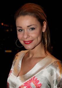 21-05-2008 SHOWBIZZ; FROUKJE DE BOTH EN HAAR VRIEND JEROEN TE REHORST VERWACHTEN HUN EERSTE KINDJE. Froukje is inmiddels drie maanden zwanger en vertelde mij dat ze altijd graag kinderen wilde hebben. Froukje is al geruime tijd gestopt met anteconceptie maar dat ik zo gauw zwanger zou worden dat hadden wij niet verwacht. Wij zijn nu bijna 1 jaar samen en zijn enorm blij dat wij tesamen nu een kind krijgen.
foto: Albert den Iseger.