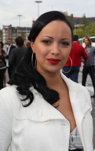 21-05-2009 SHOWBIZZ; COIFFURE AWARD 2009 EEN GALA EVENT IN DE AMSTERDAMSE RAI ELICIUM.
Een pracht van een evenement dat georganiseerd wederom door het Vakmagazine Coiffure en Schwarzkopf Proffessional. Vele bekende waren weer komen opdraven om waarschijnlijk de goed gevulde goodybag op het eind van de avond  weer mee naar huis toe te nemen. Gerard Joling ronde de avond af met spetterend optreden en vele kappers en kapsters gingen beladen met Awards na deze spannende avond richting huis.
foto: Albert den Iseger