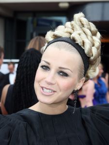 21-05-2009 SHOWBIZZ; COIFFURE AWARD 2009 EEN GALA EVENT IN DE AMSTERDAMSE RAI ELICIUM.
Een pracht van een evenement dat georganiseerd wederom door het Vakmagazine Coiffure en Schwarzkopf Proffessional. Vele bekende waren weer komen opdraven om waarschijnlijk de goed gevulde goodybag op het eind van de avond  weer mee naar huis toe te nemen. Gerard Joling ronde de avond af met spetterend optreden en vele kappers en kapsters gingen beladen met Awards na deze spannende avond richting huis.
foto: Albert den Iseger