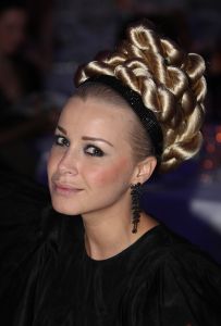 21-05-2009 SHOWBIZZ; COIFFURE AWARD 2009 EEN GALA EVENT IN DE AMSTERDAMSE RAI ELICIUM.
Een pracht van een evenement dat georganiseerd wederom door het Vakmagazine Coiffure en Schwarzkopf Proffessional. Vele bekende waren weer komen opdraven om waarschijnlijk de goed gevulde goodybag op het eind van de avond  weer mee naar huis toe te nemen. Gerard Joling ronde de avond af met spetterend optreden en vele kappers en kapsters gingen beladen met Awards na deze spannende avond richting huis.
foto: Albert den Iseger