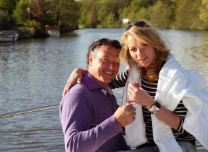 21-05-2010 SHOWBIZZ; MILIKA PETERZON EN JURGEN SMIT TROUWEN IN VOORJAAR 2011. Ze zijn inmiddels 4 jaar samen en bewonen nu een prachtig huis aan de Vecht.Hebben een pracht van een nieuw leven in hun huis, hun jongste telg hond BOB dus is het tijd om dan ook maar eens te gaan trouwen.En dat gebeurt dus volgend jaar.
foto: Albert den Iseger