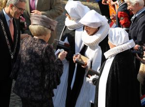 30-04-2011 KONINKLIJKHUIS: KONINGINNENDAG 2011 IN THORN. Met Koningin Beatrix, Prins Willem Alexander, Prinses Maxima,Prins Johan Friso,Prins Constantijn,Prinses Laurentien, Maurits,Marilene,Prins Bernhard,Annette,Pieter Christiaan,Floris.
foto: Albert den Iseger.