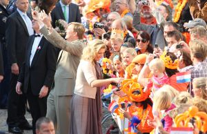 30-04-2011 KONINKLIJKHUIS: KONINGINNENDAG 2011 IN THORN. Met Koningin Beatrix, Prins Willem Alexander, Prinses Maxima,Prins Johan Friso,Prins Constantijn,Prinses Laurentien, Maurits,Marilene,Prins Bernhard,Annette,Pieter Christiaan,Floris.
foto: Albert den Iseger.