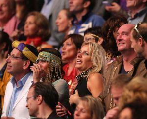 29-05-2013 SHOWBIZZ; TOPPERS BELEEFDEN ALWEER EEN HOOGTE PUNT. Meer dan 200.000 buikdanseressen en sjeiks gingen volledig los op de muziek van Rene Froger-Gerard Joling-Jeroen v.d.Boom-Najib Amhali-Ernst Daniel Smit-Rene Schuurmans-Tavares-Venga Boys-Robert Leroy-Jan Smit en de 3 JS. Het was weer het TOPPERS feest bij uitstek. Volgend jaar de finale, het 1ste jubileum van de TOPPERS. Misschien wel compleet met GORDON. We gaan het meemaken.
foto: Albert den Iseger