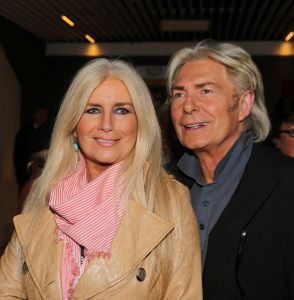 29-05-2013 SHOWBIZZ; TOPPERS BELEEFDEN ALWEER EEN HOOGTE PUNT. Meer dan 200.000 buikdanseressen en sjeiks gingen volledig los op de muziek van Rene Froger-Gerard Joling-Jeroen v.d.Boom-Najib Amhali-Ernst Daniel Smit-Rene Schuurmans-Tavares-Venga Boys-Robert Leroy-Jan Smit en de 3 JS. Het was weer het TOPPERS feest bij uitstek. Volgend jaar de finale, het 1ste jubileum van de TOPPERS. Misschien wel compleet met GORDON. We gaan het meemaken.
foto: Albert den Iseger