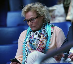 29-05-2013 SHOWBIZZ; TOPPERS BELEEFDEN ALWEER EEN HOOGTE PUNT. Meer dan 200.000 buikdanseressen en sjeiks gingen volledig los op de muziek van Rene Froger-Gerard Joling-Jeroen v.d.Boom-Najib Amhali-Ernst Daniel Smit-Rene Schuurmans-Tavares-Venga Boys-Robert Leroy-Jan Smit en de 3 JS. Het was weer het TOPPERS feest bij uitstek. Volgend jaar de finale, het 1ste jubileum van de TOPPERS. Misschien wel compleet met GORDON. We gaan het meemaken.
foto: Albert den Iseger